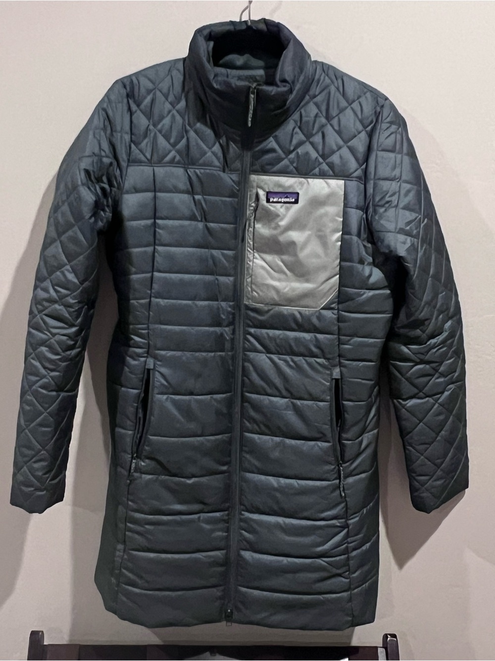Patagonia' Quilted Puffer Jacket - Grey with Light Grey Pocket